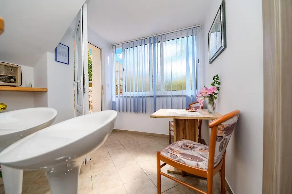 Bozena Apartment Mali Losinj